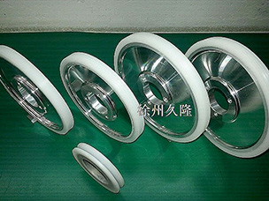 換向輪、導向輪、驅(qū)動輪